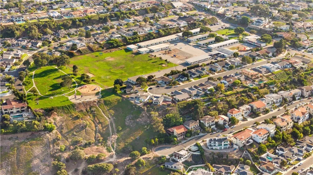444 Via El Chico Redondo Beach, CA 90277