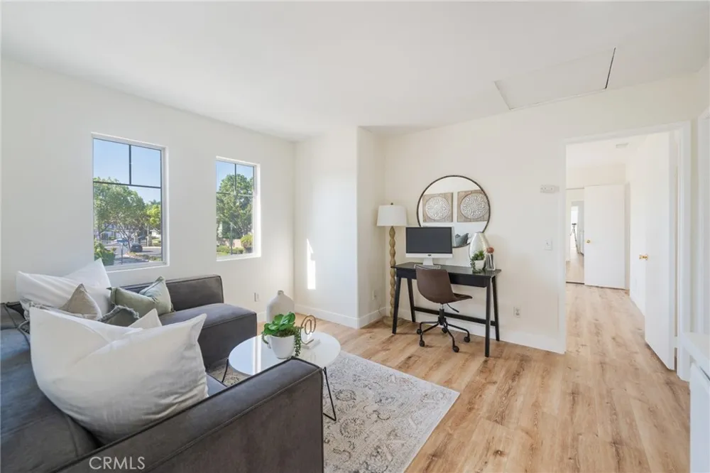 515 E Cypress Anaheim, CA 92805