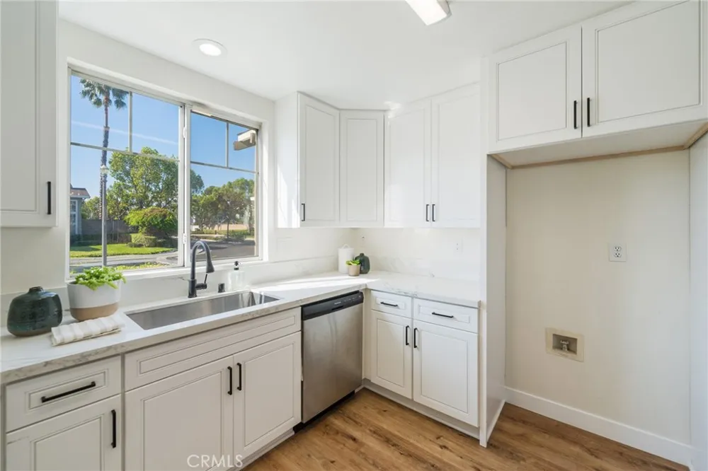 515 E Cypress Anaheim, CA 92805