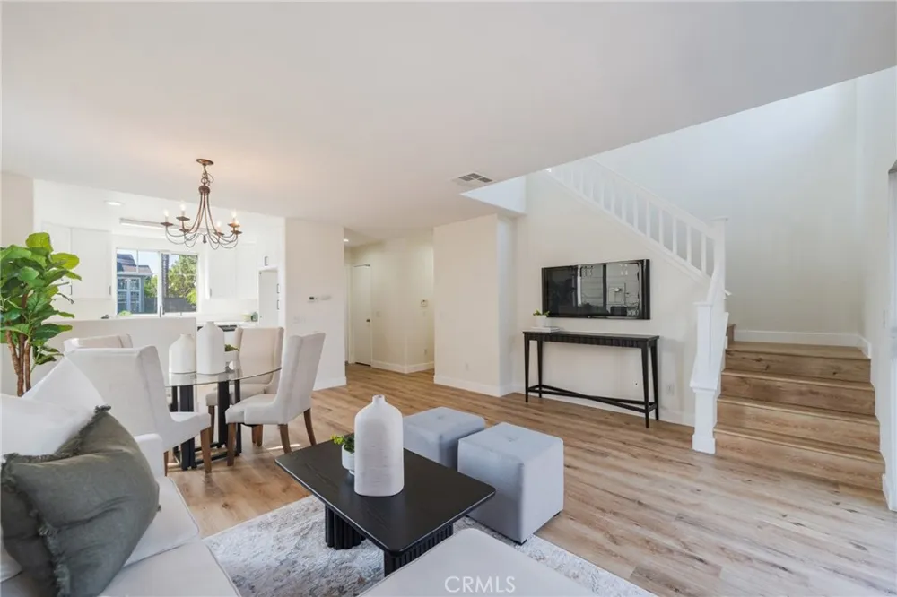515 E Cypress Anaheim, CA 92805
