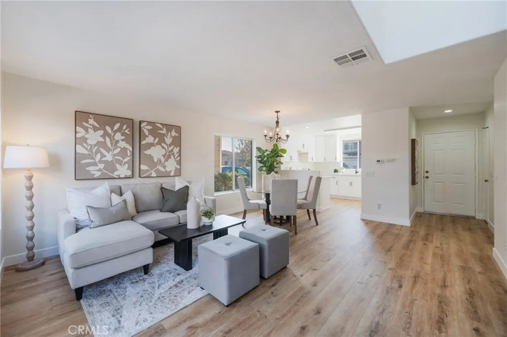 515 E Cypress Anaheim, CA 92805