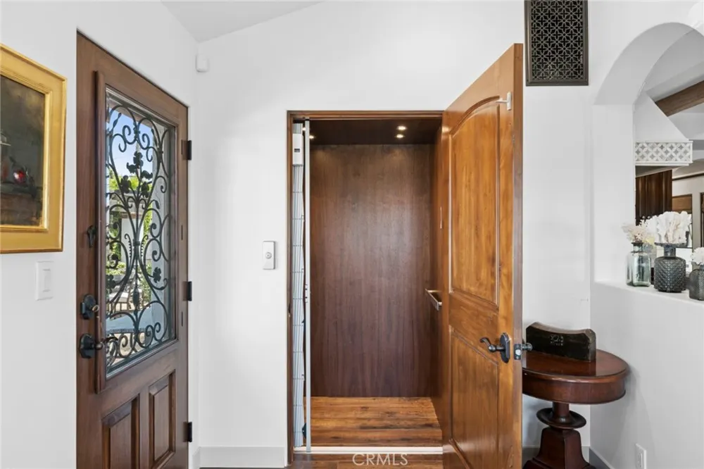 541 Hazel Corona del Mar, CA 92625