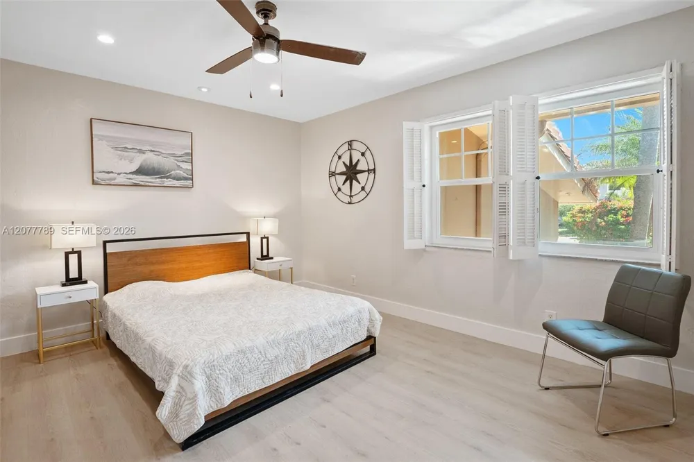2725 NE 21st Ave Fort Lauderdale, FL 33306