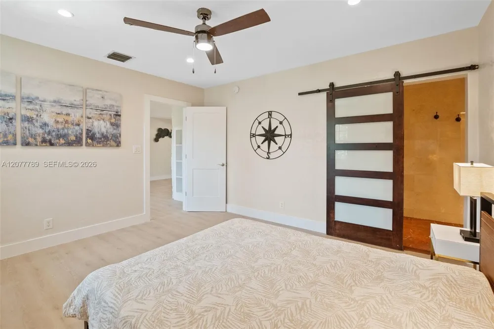 2725 NE 21st Ave Fort Lauderdale, FL 33306