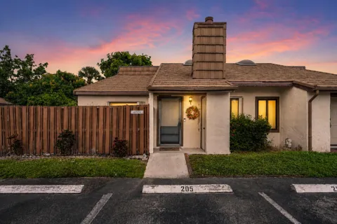 4012 Palm Bay Circle