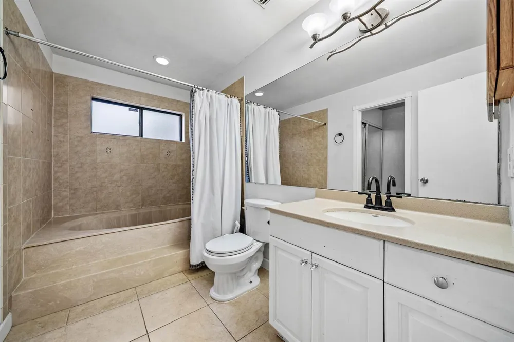 4012 Palm Bay Circle #A West Palm Beach, FL 33406