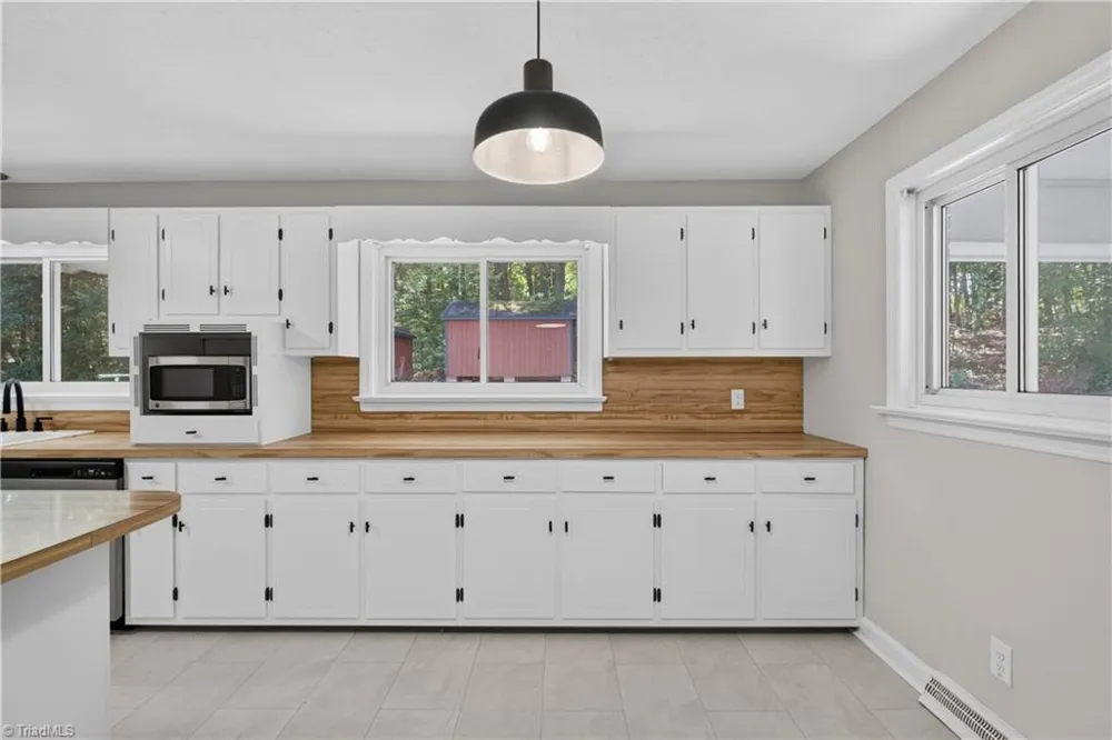248 Croomcrest Road Asheboro, NC 27205