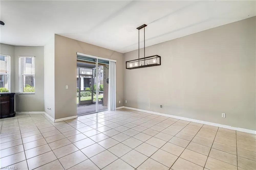 9812 Foxhall Way #5 Estero, FL 33928