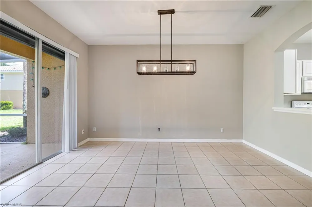 9812 Foxhall Way #5 Estero, FL 33928
