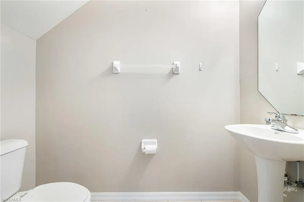 9812 Foxhall Way #5 Estero, FL 33928