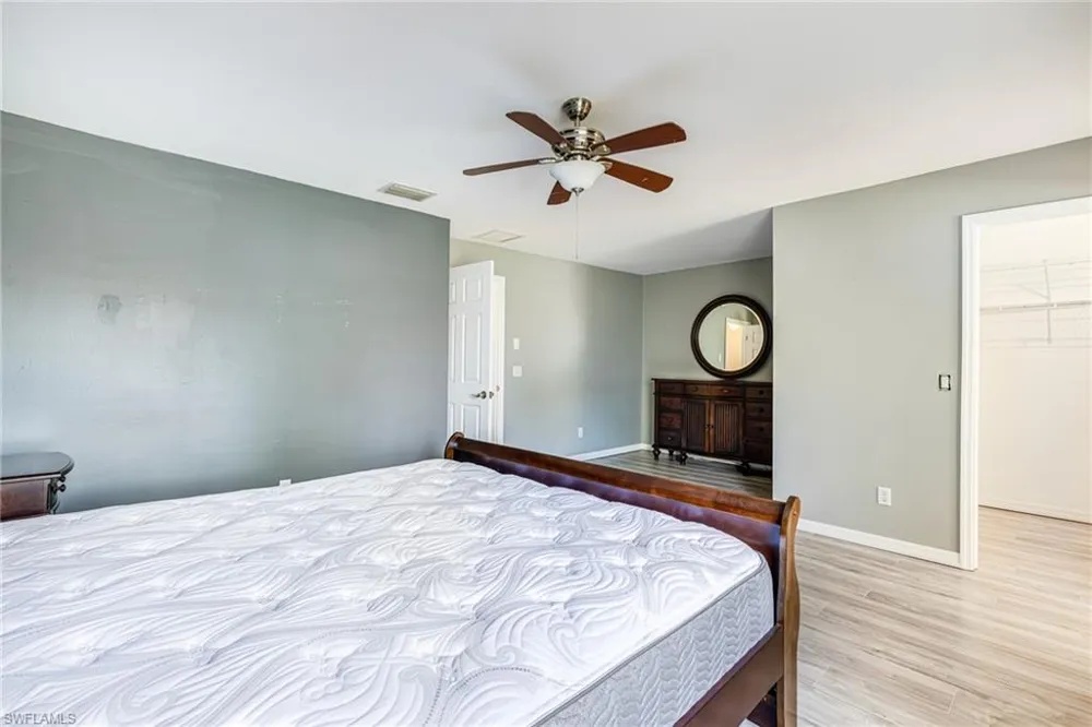 9812 Foxhall Way #5 Estero, FL 33928