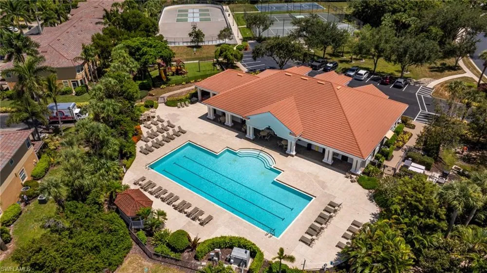 9812 Foxhall Way #5 Estero, FL 33928