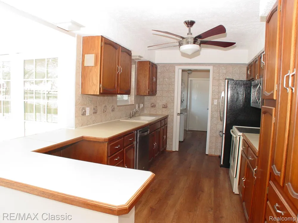 47605 Powell Road Plymouth Charter Township, MI 48170