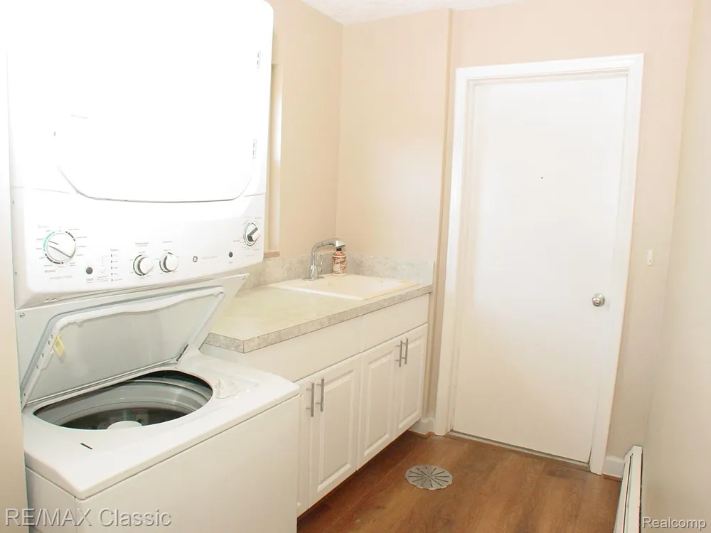 47605 Powell Road Plymouth Charter Township, MI 48170