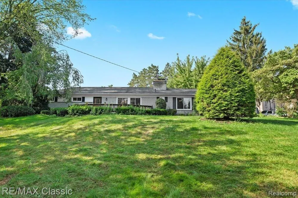 47605 Powell Road Plymouth Charter Township, MI 48170
