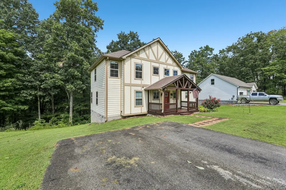 307 Shiloh Ln Smithville, TN 37166
