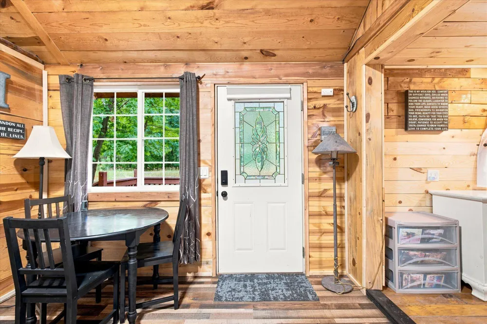 9235 Oakwood Lane Pine City, MN 55063