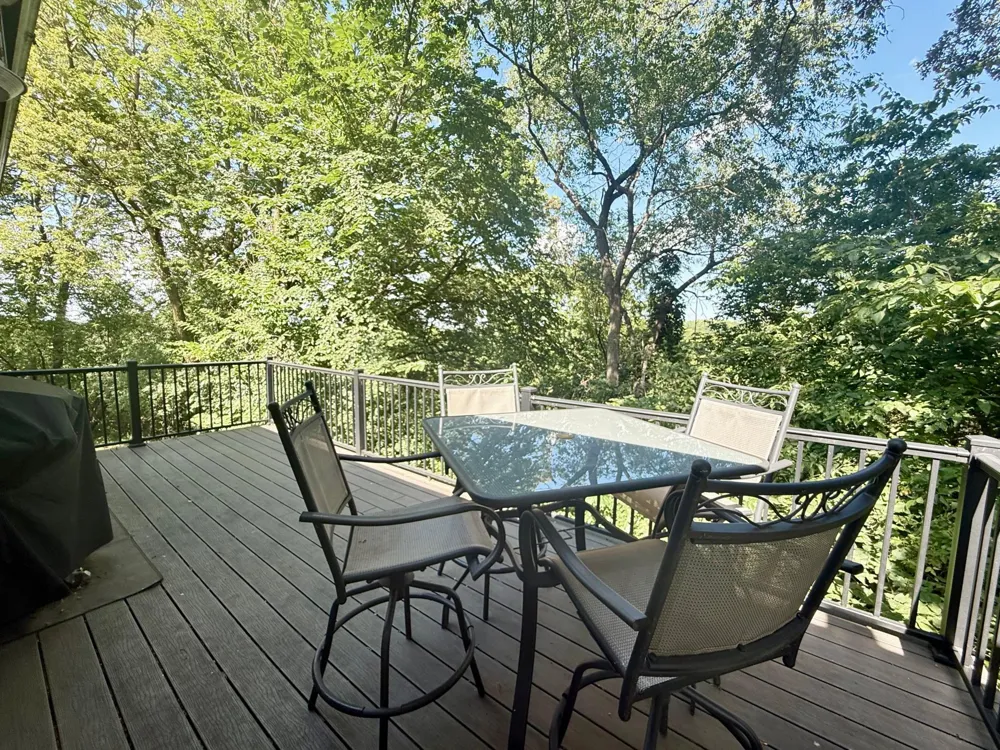 521 Oak Lane Redwood Falls, MN 56283