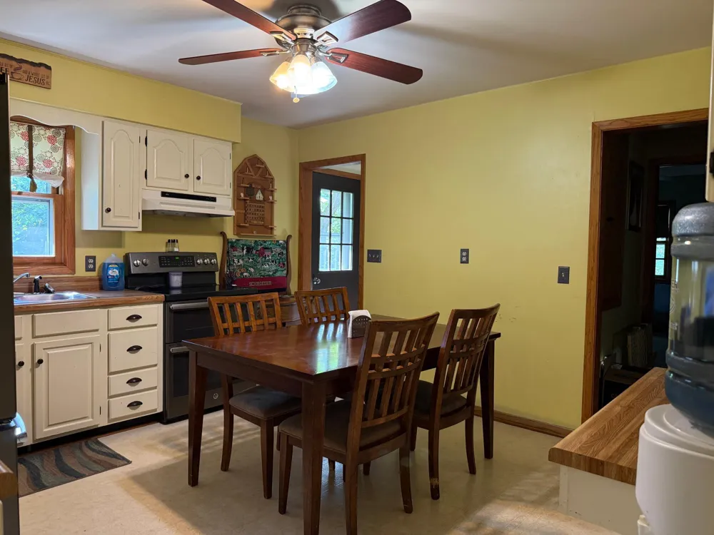 521 Oak Lane Redwood Falls, MN 56283