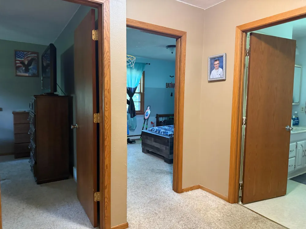 521 Oak Lane Redwood Falls, MN 56283