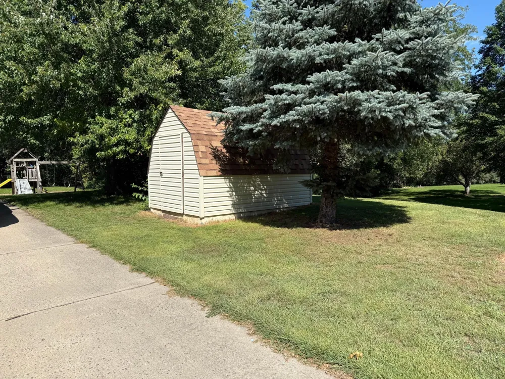 521 Oak Lane Redwood Falls, MN 56283
