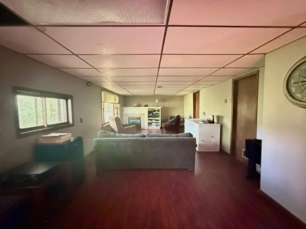 521 Oak Lane Redwood Falls, MN 56283