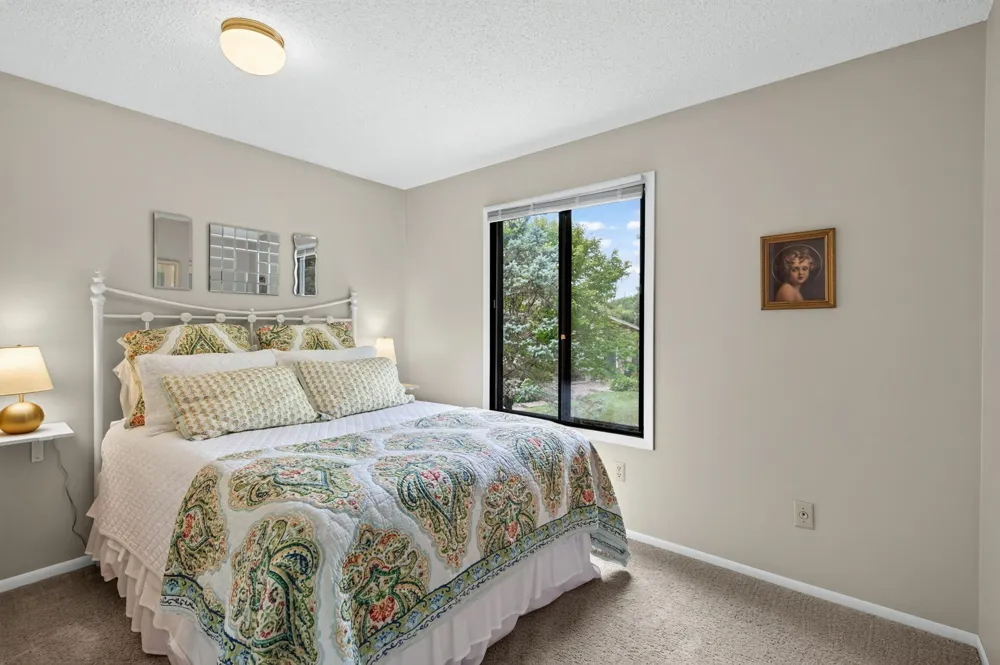 4501 Redwood Circle Minnetonka, MN 55345