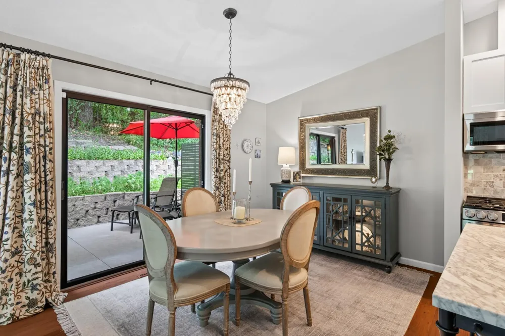4501 Redwood Circle Minnetonka, MN 55345