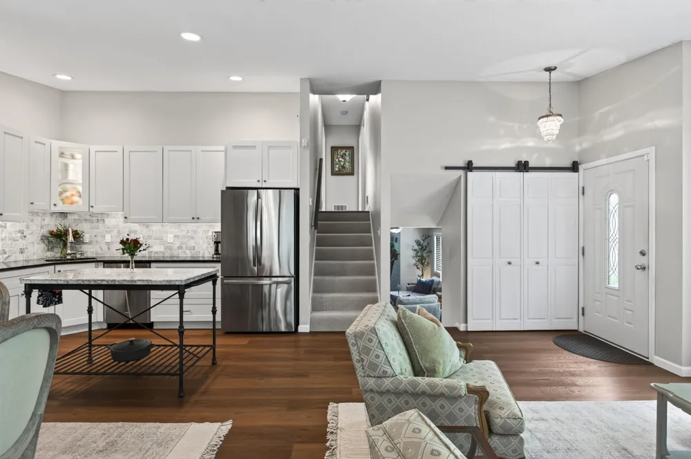 4501 Redwood Circle Minnetonka, MN 55345