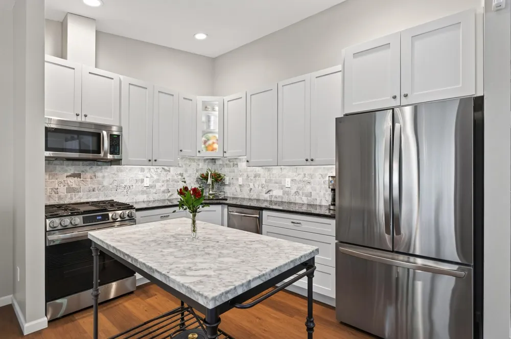 4501 Redwood Circle Minnetonka, MN 55345