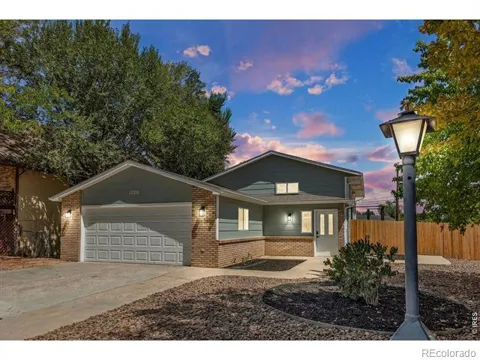 1226 Hunter Court