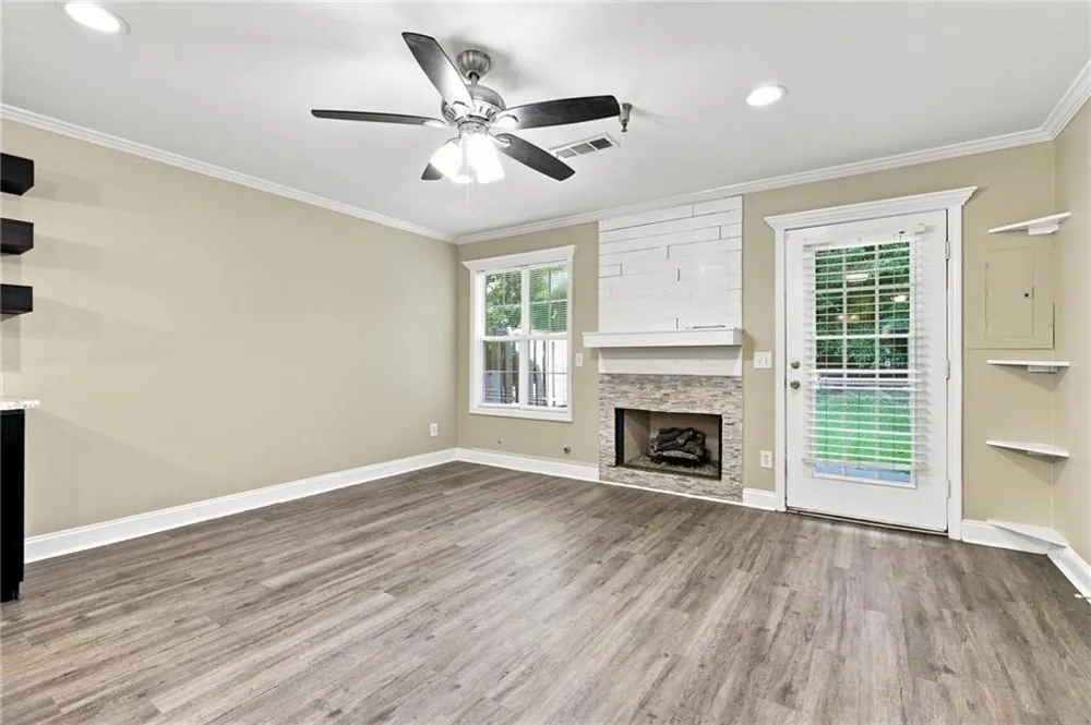 311 Brookside Way Canton, GA 30114