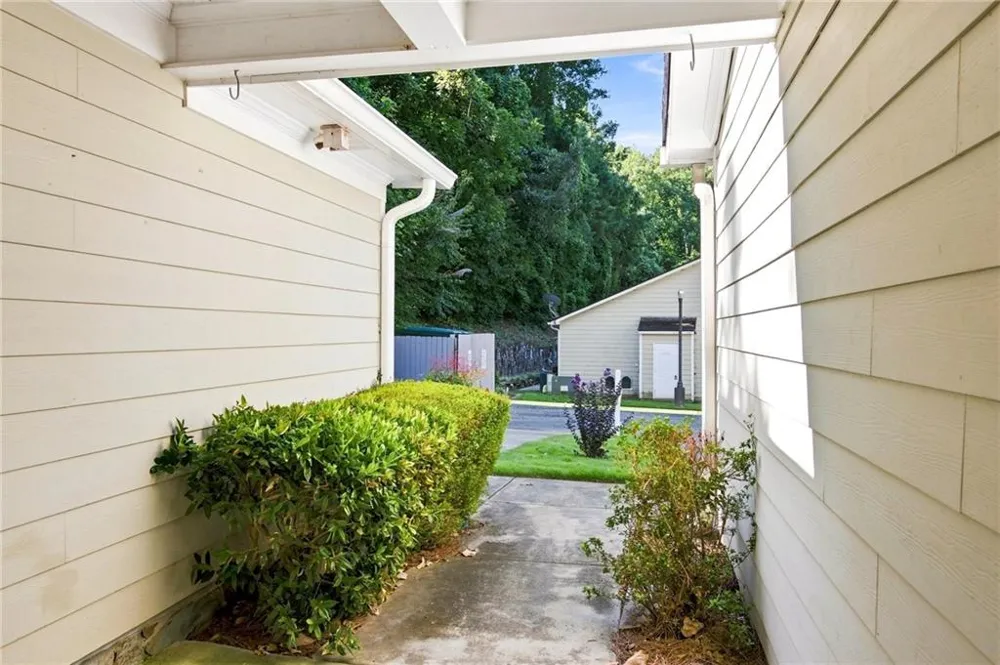311 Brookside Way Canton, GA 30114