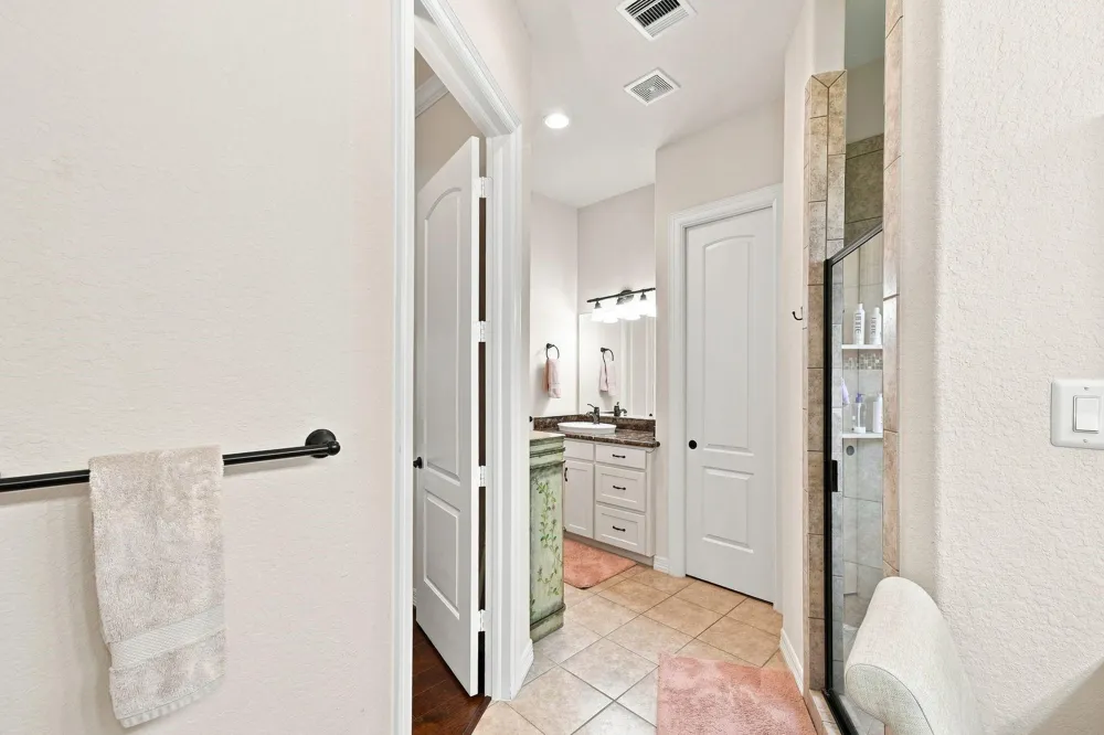 150 Rosewood Road Clear Lake Shores, TX 77565
