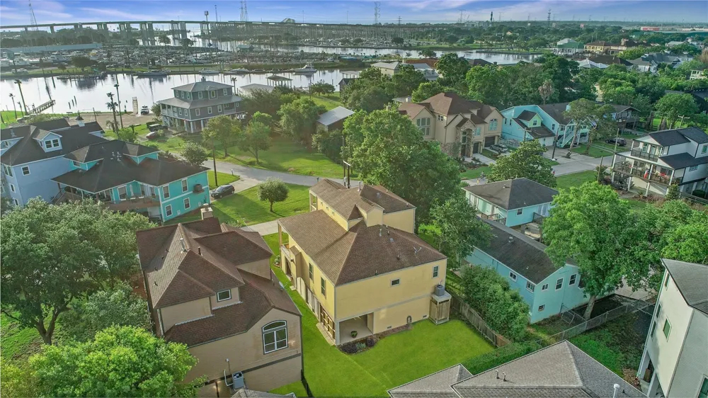 150 Rosewood Road Clear Lake Shores, TX 77565
