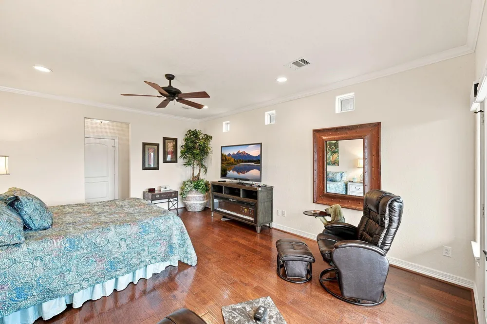 150 Rosewood Road Clear Lake Shores, TX 77565
