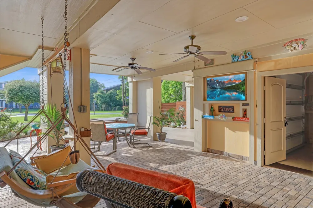 150 Rosewood Road Clear Lake Shores, TX 77565
