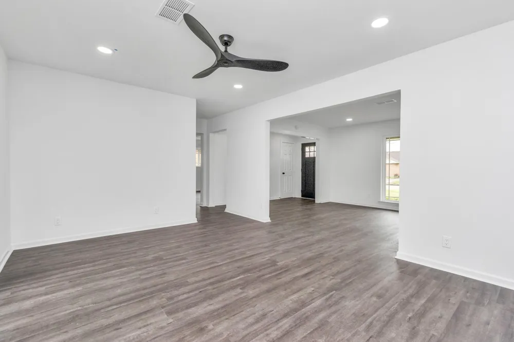5006 Heatherbloom Drive Houston, TX 77045