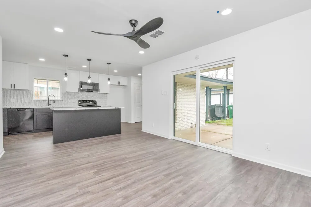 5006 Heatherbloom Drive Houston, TX 77045
