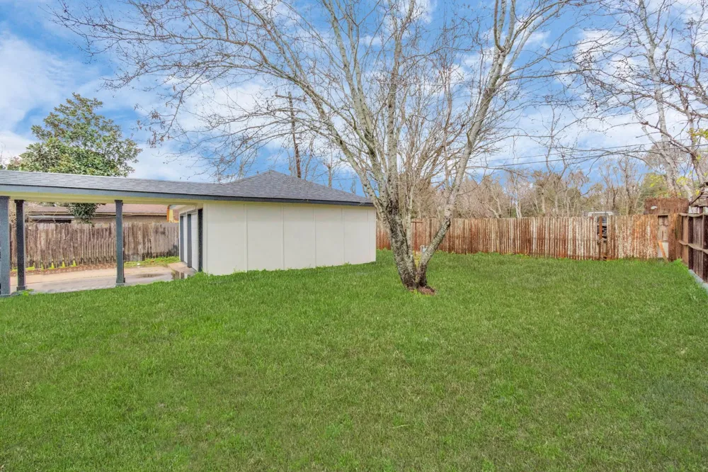 5006 Heatherbloom Drive Houston, TX 77045
