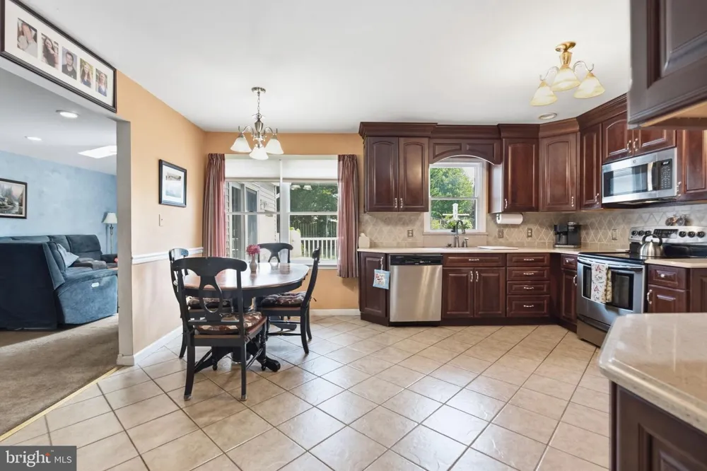 303 FOX TRAIL Royersford, PA 19468