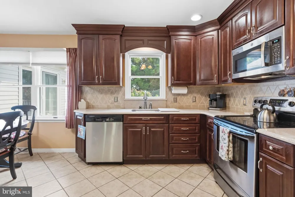 303 FOX TRAIL Royersford, PA 19468