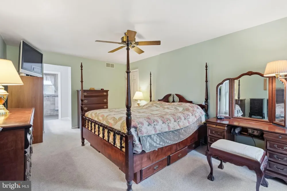 303 FOX TRAIL Royersford, PA 19468