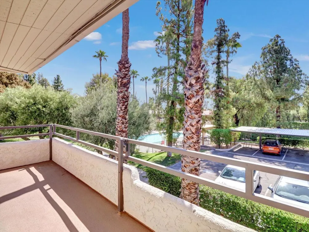 2860 Los Felices Road #206 Palm Springs, CA 92262
