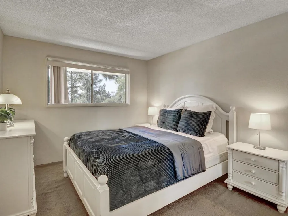 2860 Los Felices Road #206 Palm Springs, CA 92262