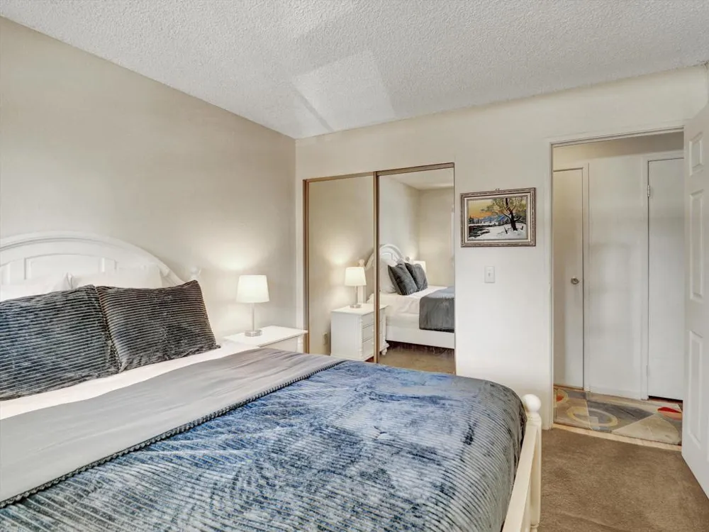 2860 Los Felices Road #206 Palm Springs, CA 92262