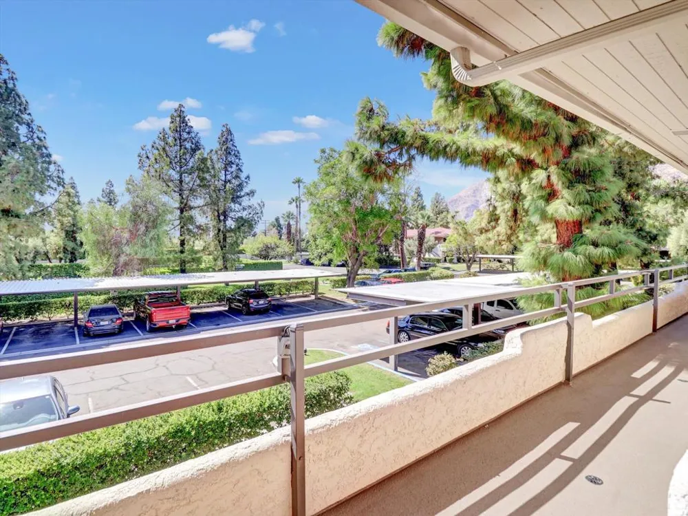 2860 Los Felices Road #206 Palm Springs, CA 92262