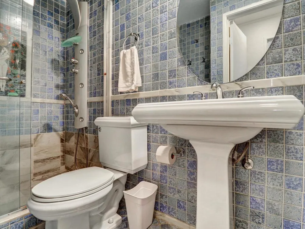 2860 Los Felices Road #206 Palm Springs, CA 92262