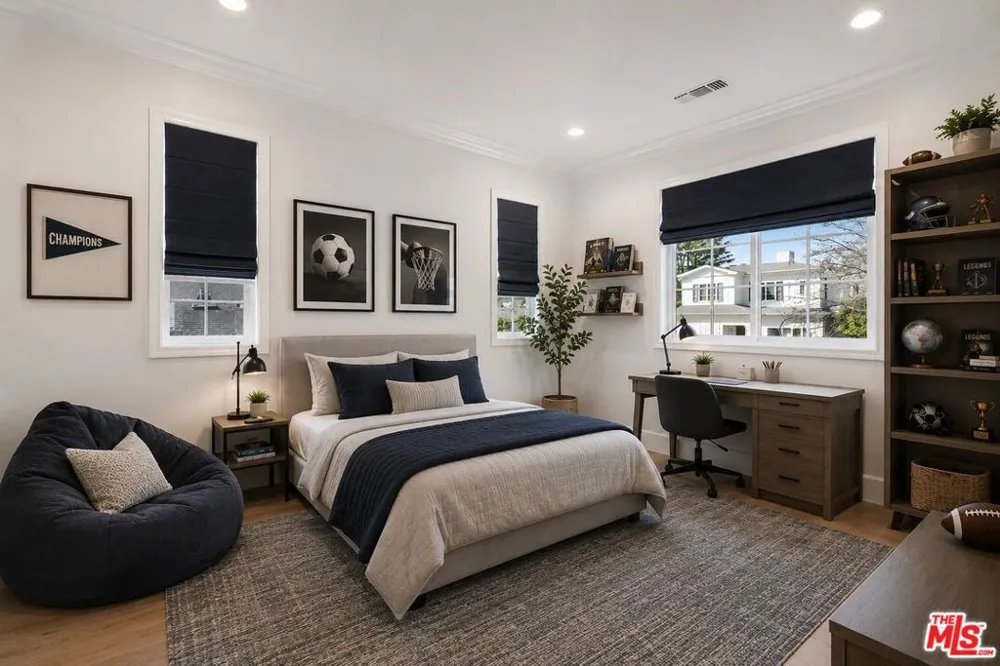 11380 Waterford St Los Angeles, CA 90049