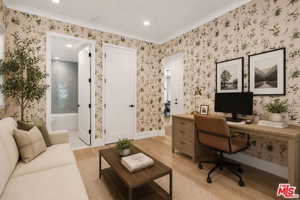 11380 Waterford St Los Angeles, CA 90049